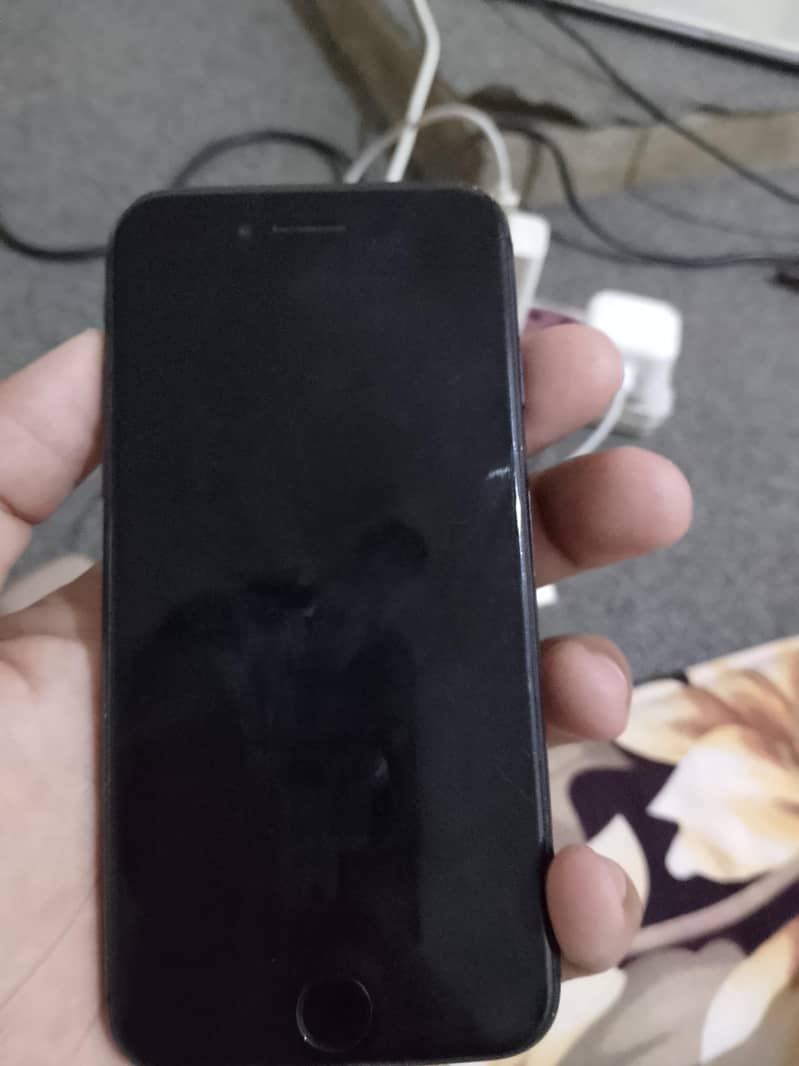 Apple iPhone 8 5