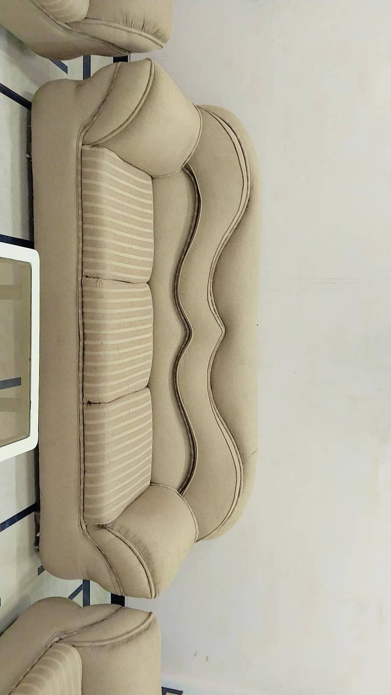 2  Sofa Sets 6 Seater 3