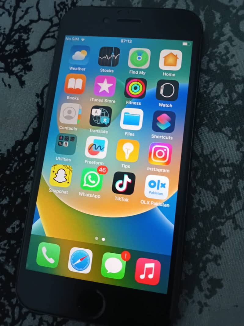 Apple iPhone 8 0