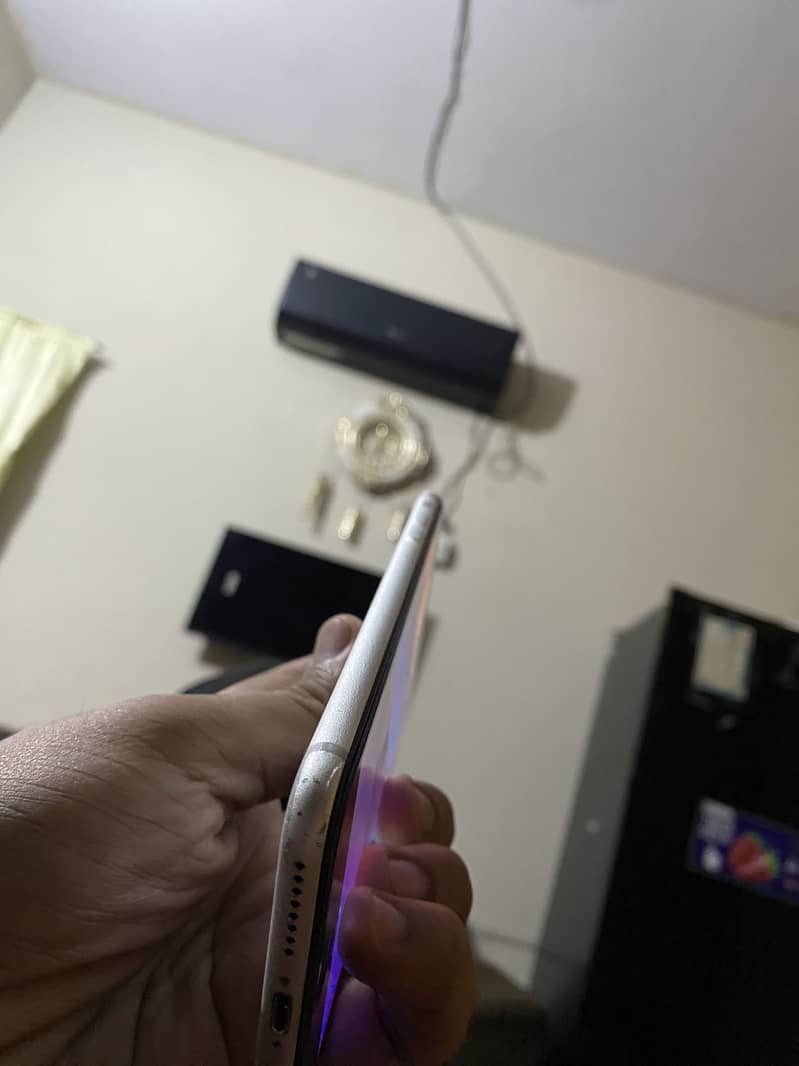 Apple iPhone 7 Plus 1
