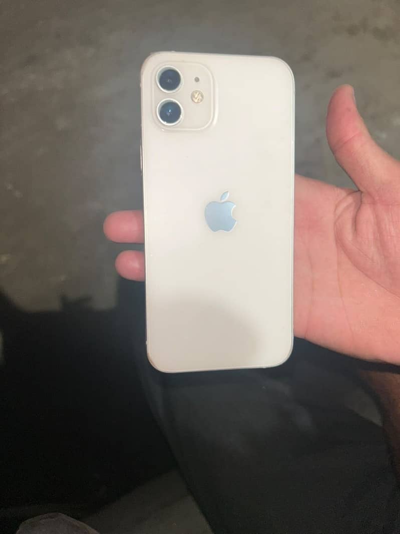 Apple iPhone 12 2