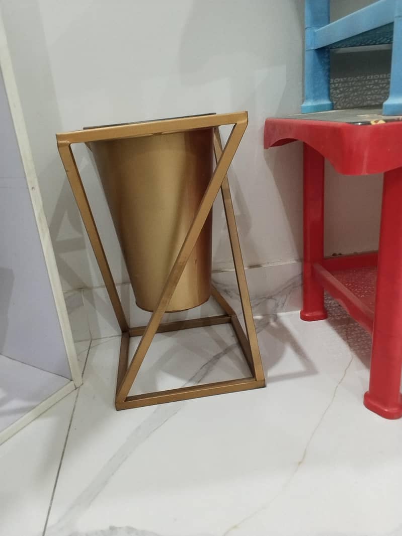 different planters 4