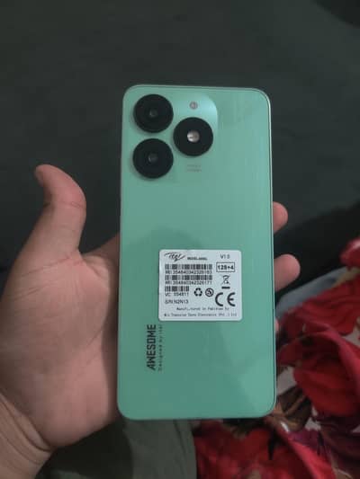 Itel A70 4+8/128