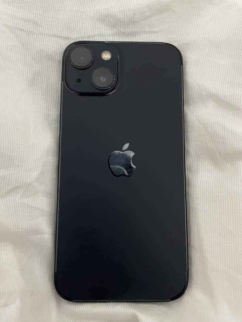 Apple iPhone 13 0