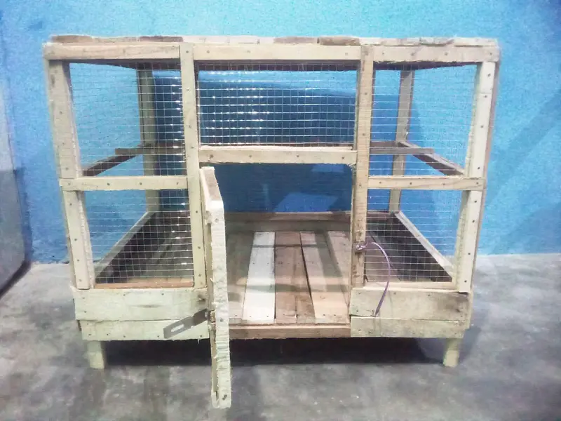 hen's cage — photo 4