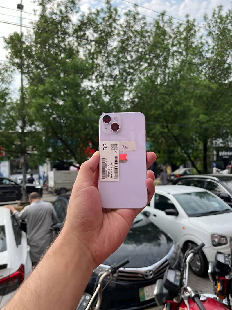 Apple iPhone 14 0