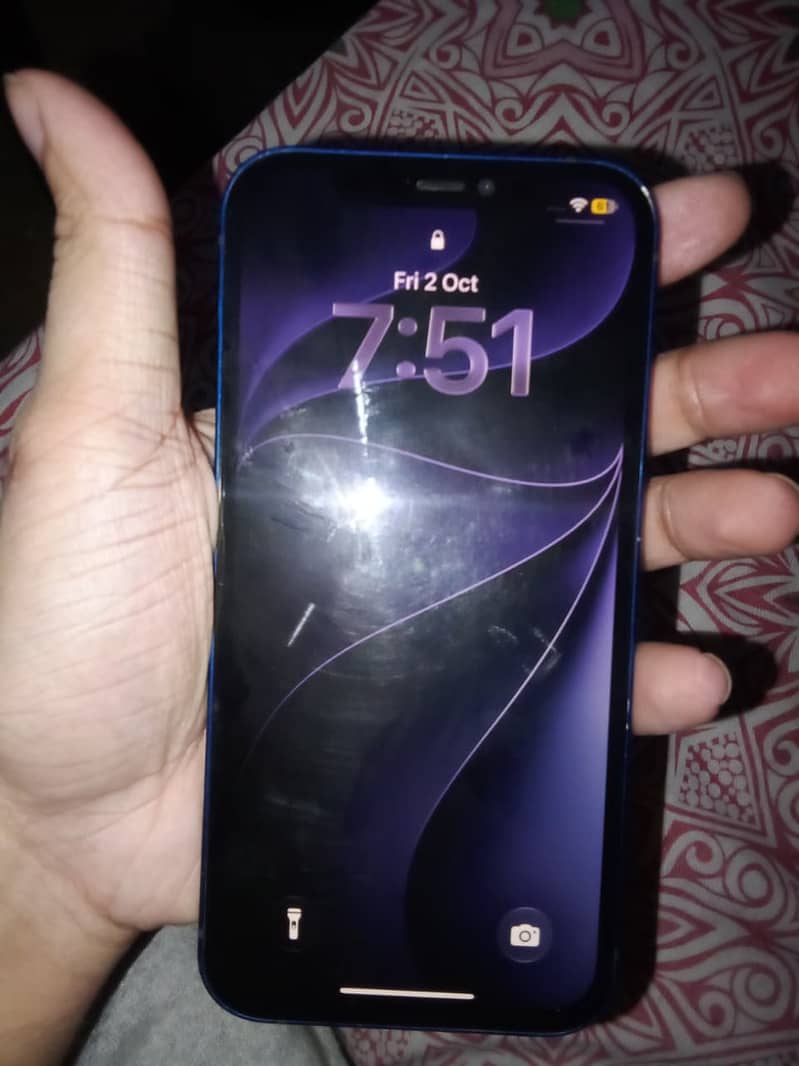 Apple iPhone 12 3