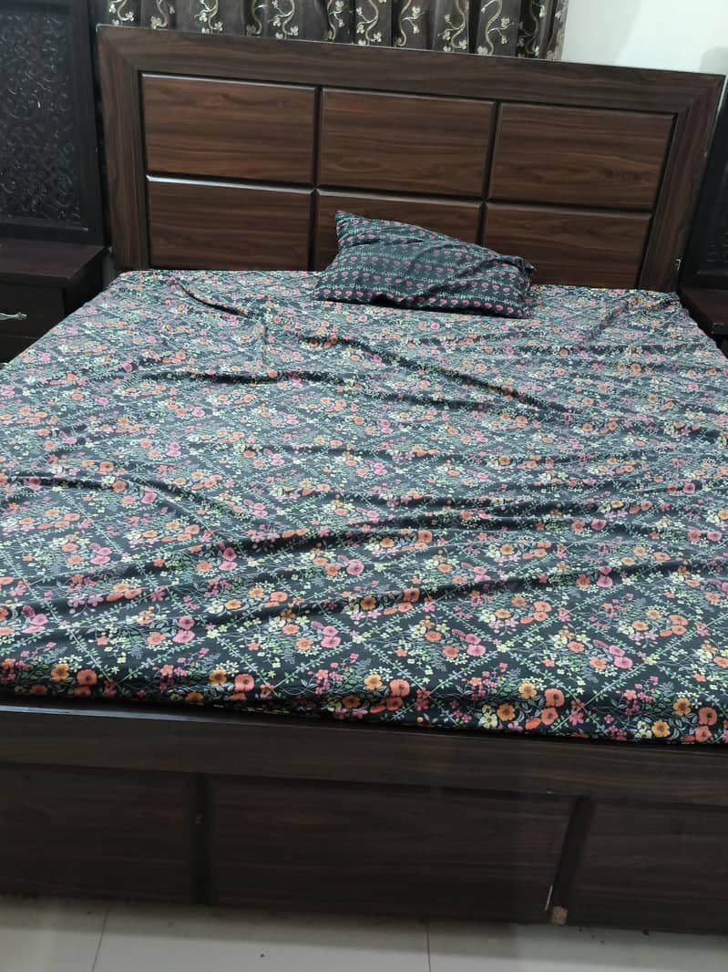 King Size Bed 2