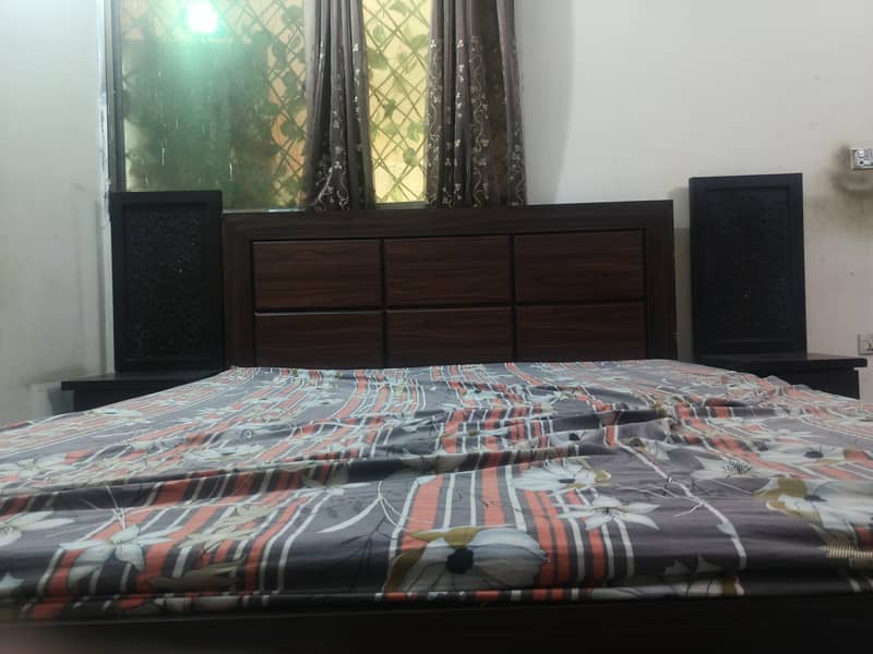 King Size Bed 4