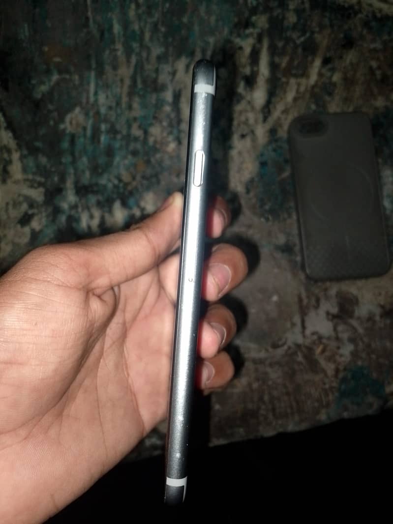 Apple iPhone 6S 2