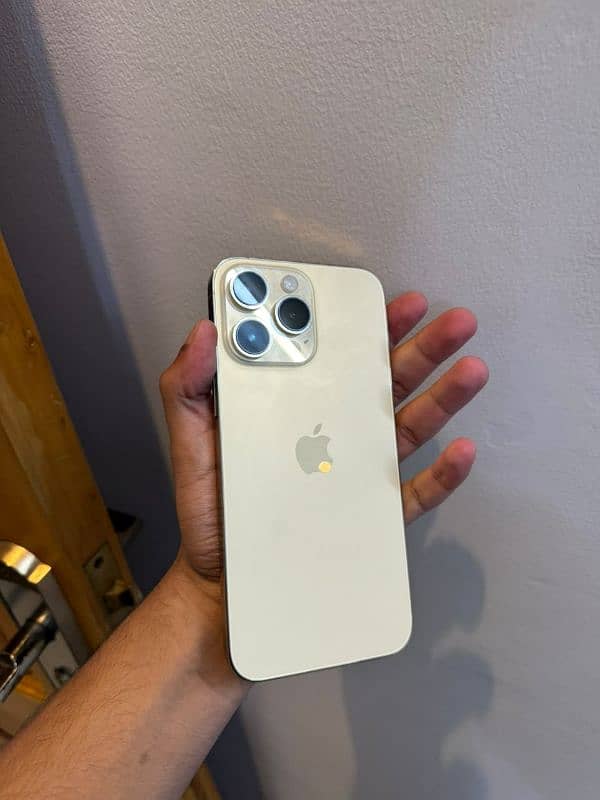 Iphone 14 pro max JV 0