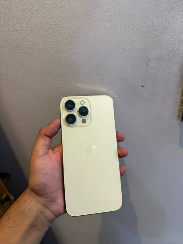 Iphone 14 pro max JV 7