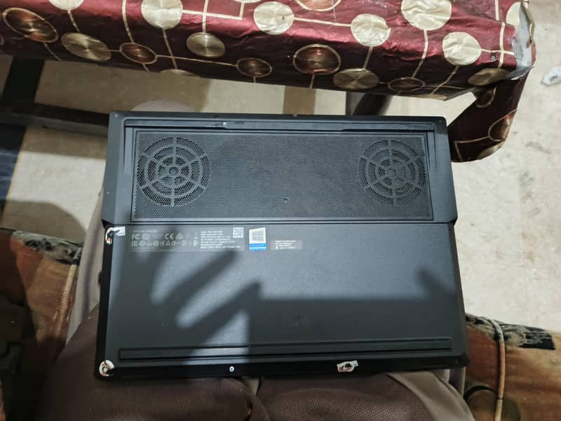 Gaming laptop 3