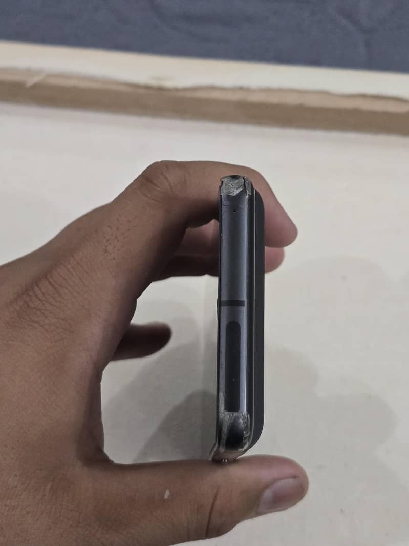 Google Pixel 8 6
