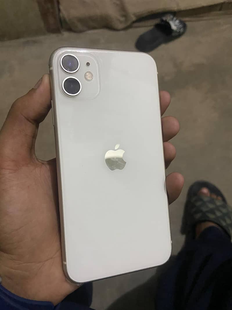 Apple iPhone 11 0