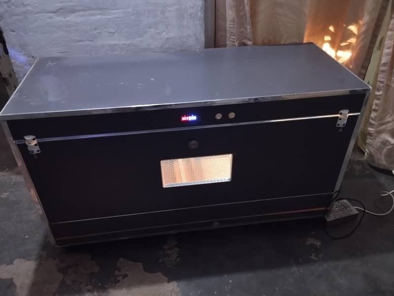 Automatic Used Brooder for Parrot Chicks 2