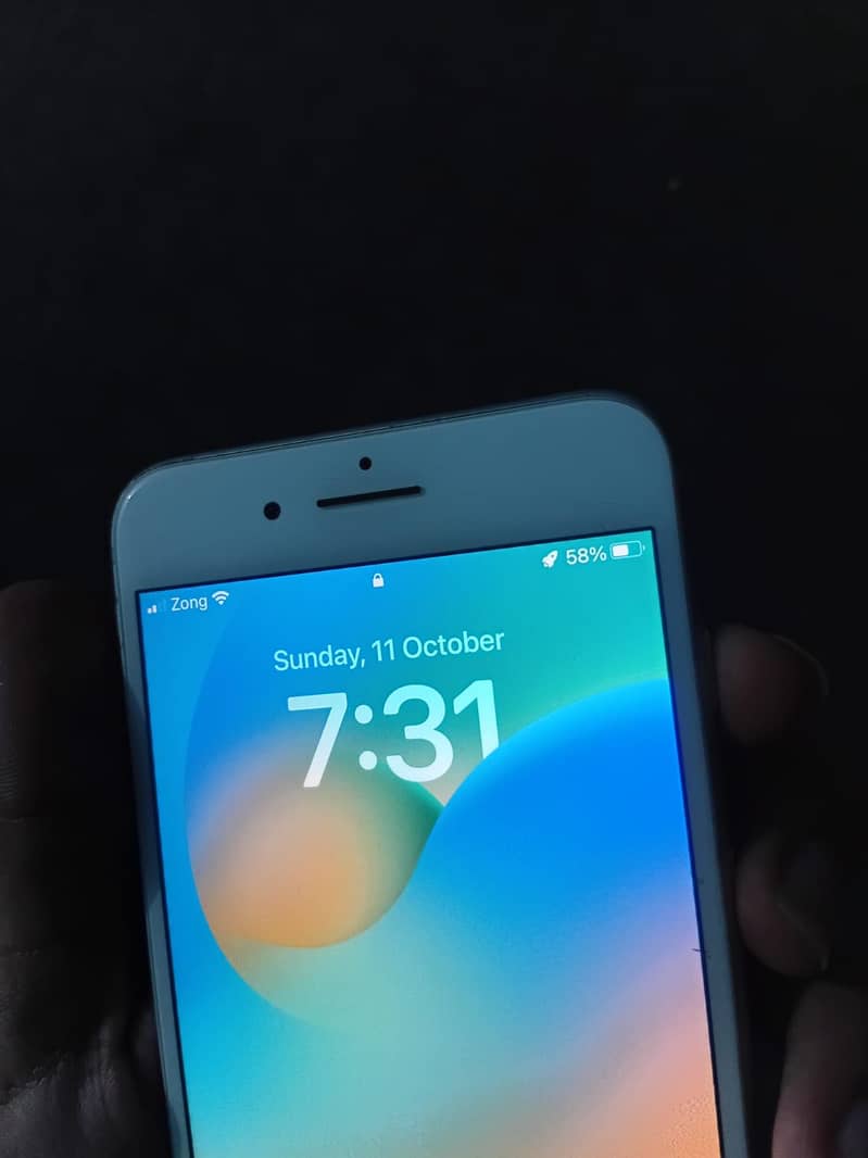 Apple iPhone 8 Plus 2