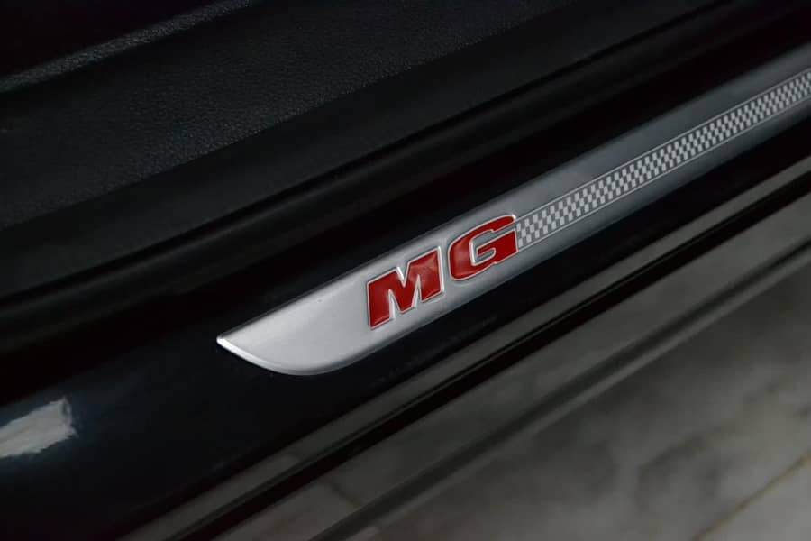 MG HS 2021 4