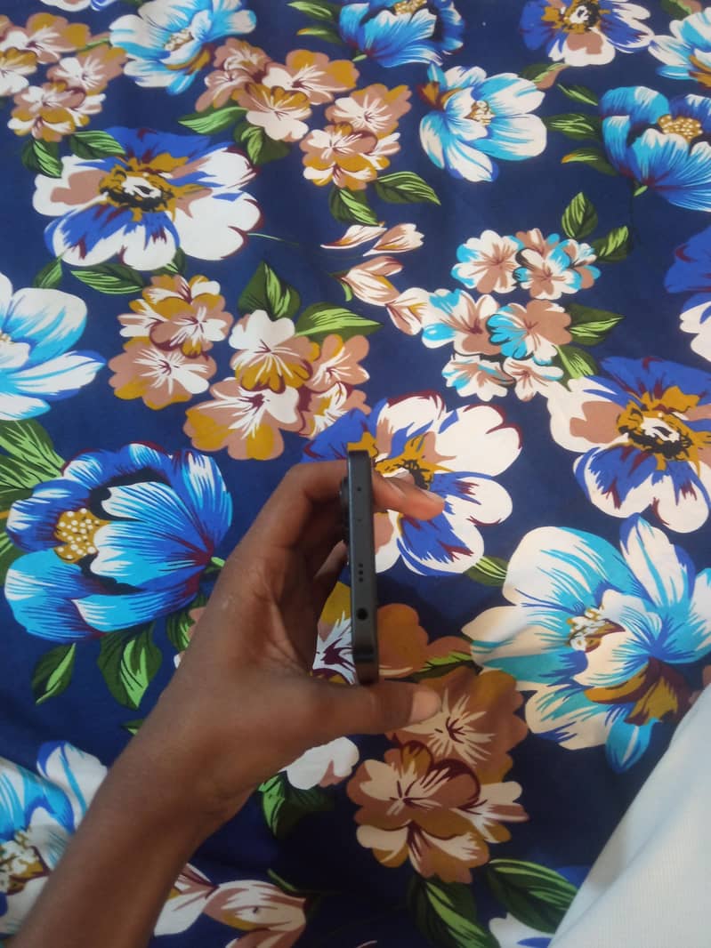 Xiaomi Redmi Note 13 1