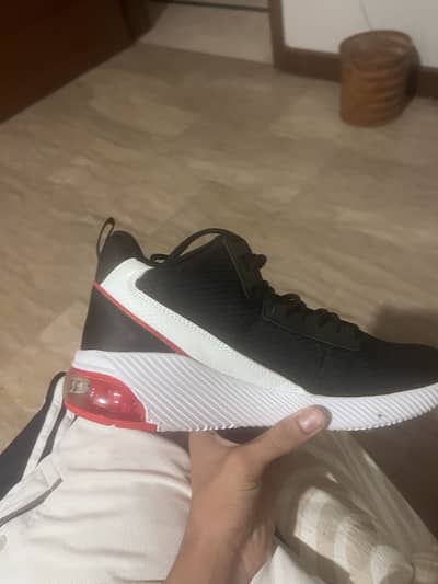 Brand new RISE shoes