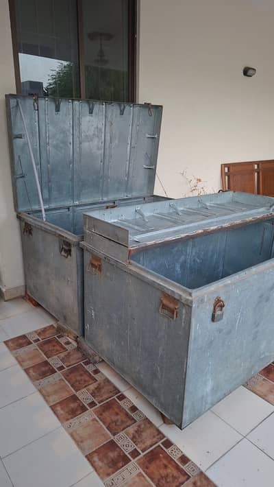 Steel Trunk Orignal