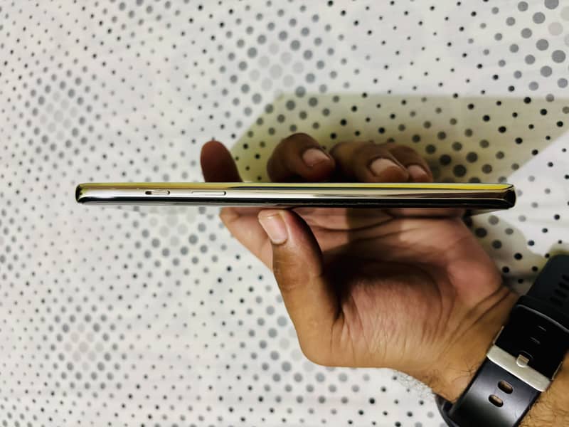 One Plus 8 5