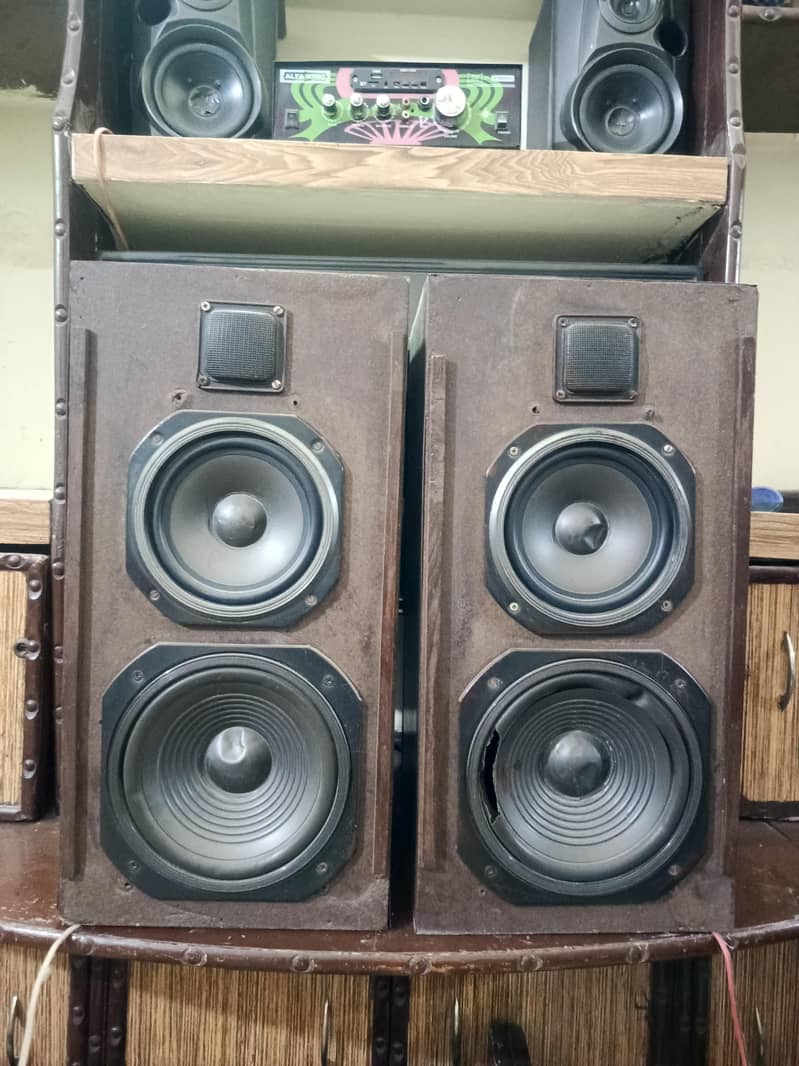 Speakers 2