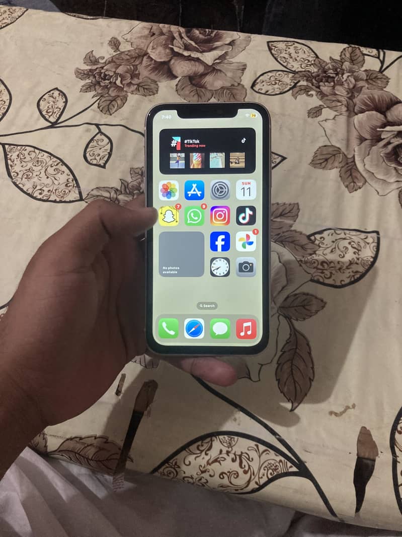 Apple iPhone 11 6