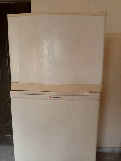 Dawlance medium size Refrigerator