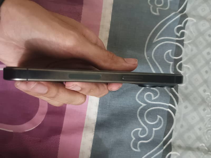 Iphone 15pro JV 4
