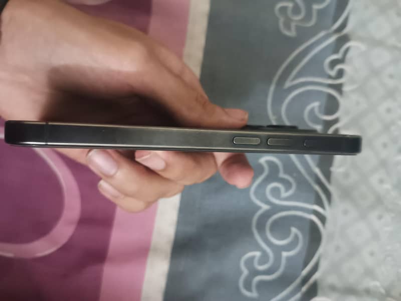Iphone 15pro JV 5