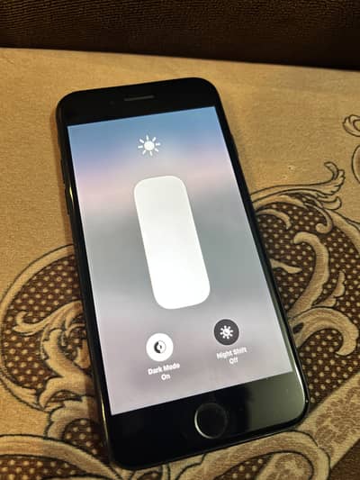 Apple iPhone 7