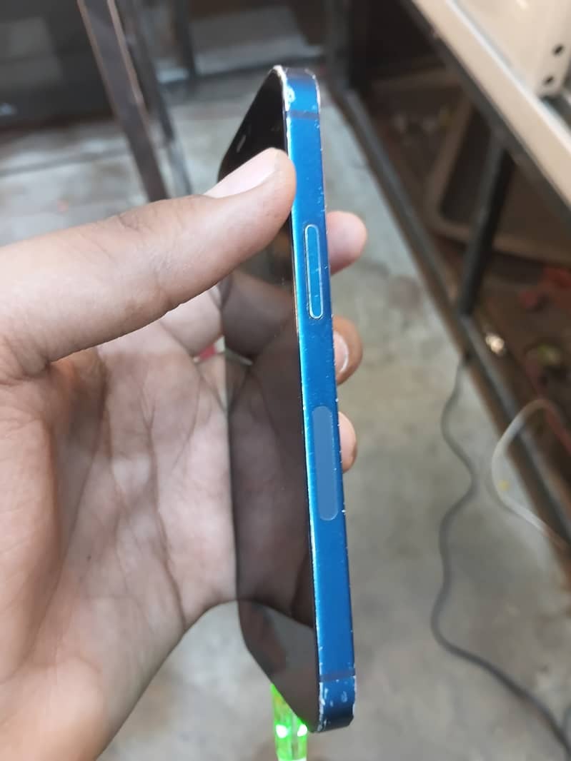 Apple iPhone 12 mini 2