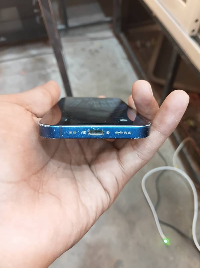 Apple iPhone 12 mini 5