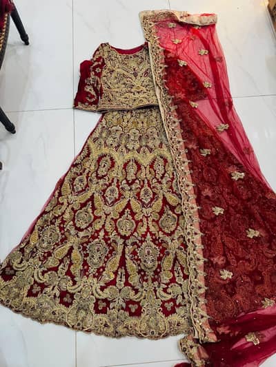 Bridal Dress For Sale with Heavy work