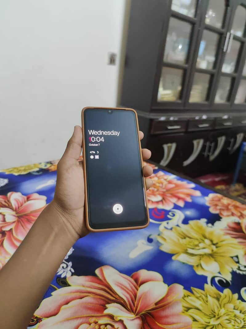One Plus 7T single sim 3