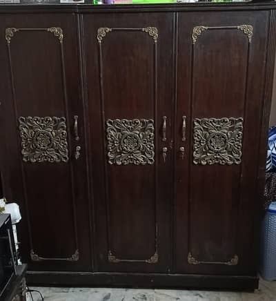 good condition wardrobe for sale