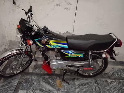 Handa CG125 All okay bike for sale argent