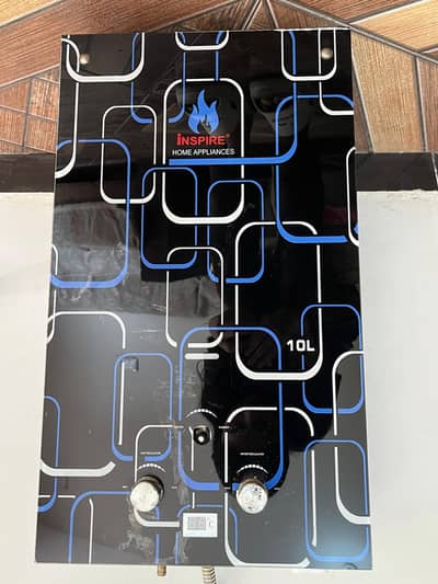 Instant Electric plus Gas Geyser 10/10 condition