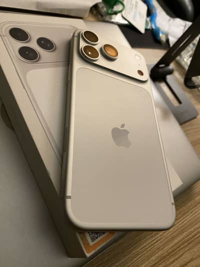 iPhone 17 pro max 256gb silver Official pta approved