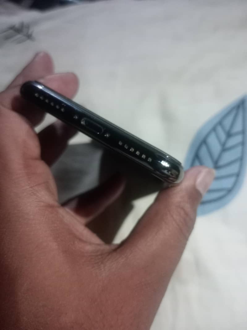 Apple iPhone X 2