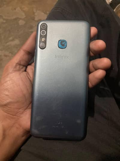 Infinix Hot 8 2/32