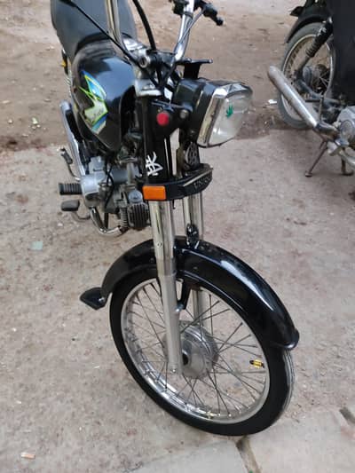 Unique 70cc 2-Stroke 2024 Model Black – Engine Sealed – 10/10