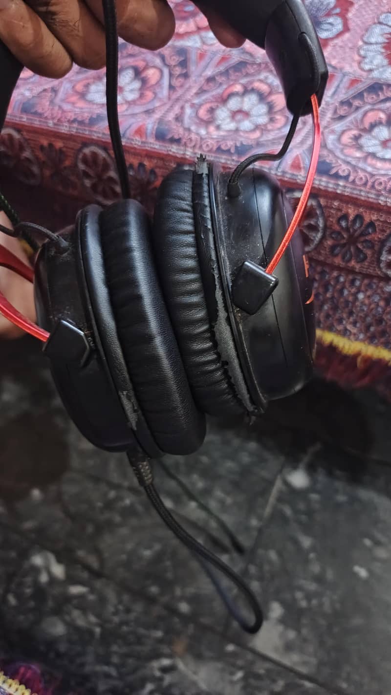 HyperXcloud 2 headphones 1