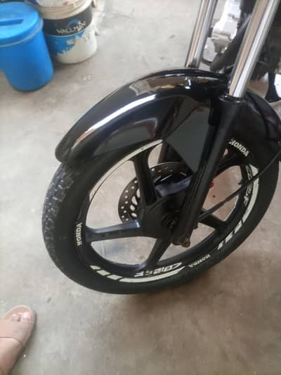 Honda cb125f