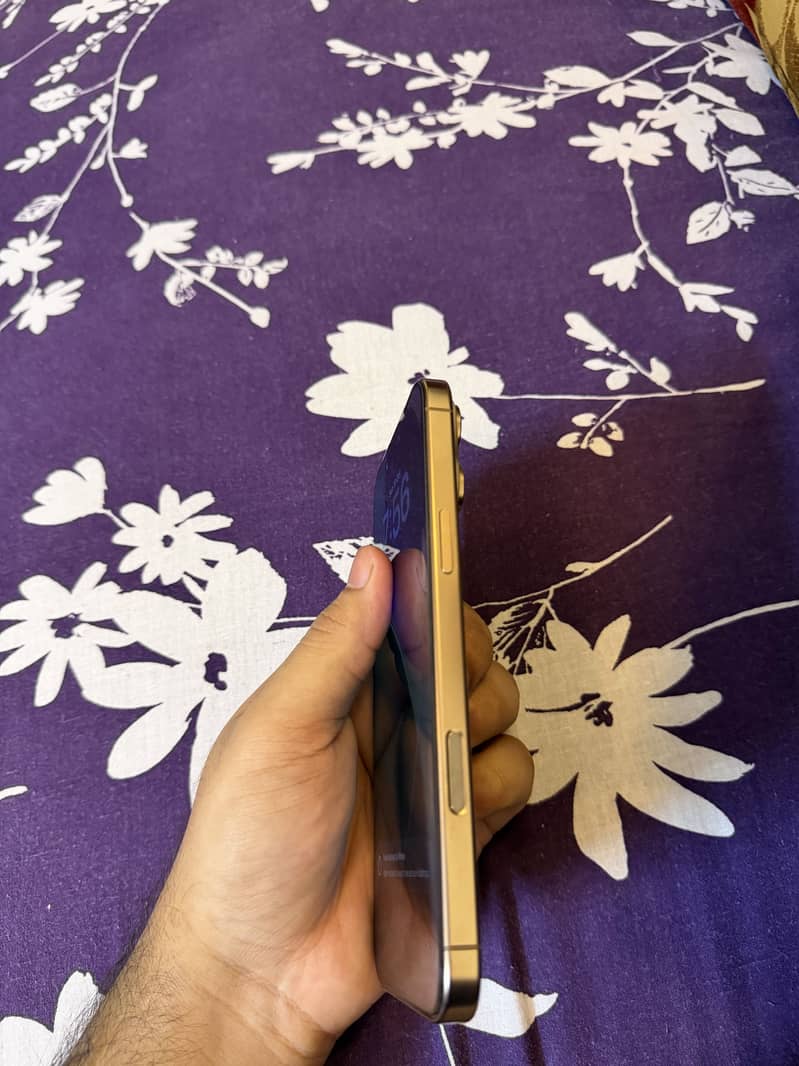 Iphone 16 pro max 2