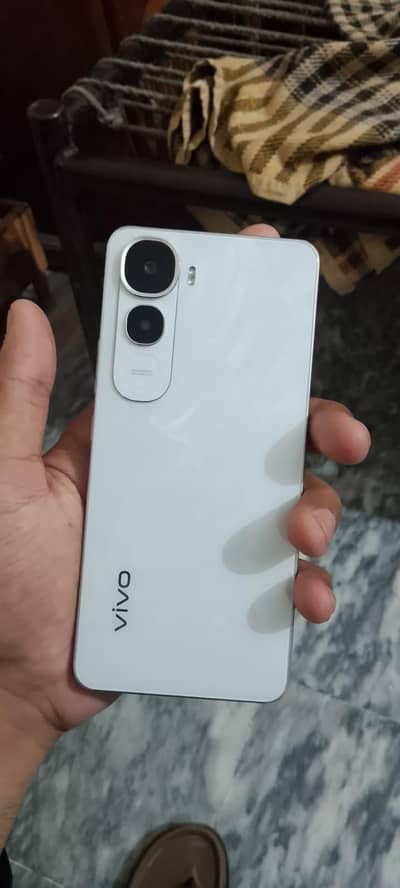 Vivo Y400