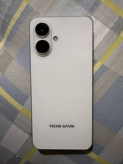Tecno Spark Go