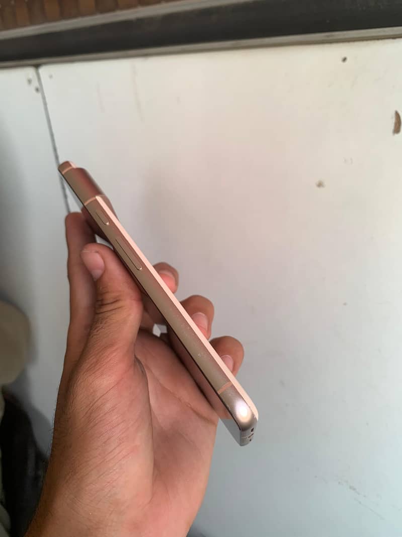 Google Pixel 8 1