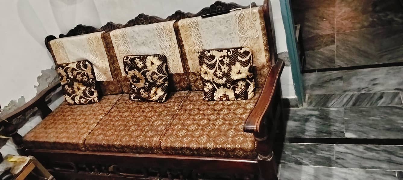 sofaset woden 0